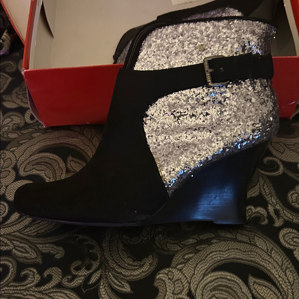 Guess Black and Glittering Silver Wedges